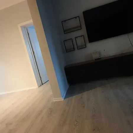 Kiseleff Flat *